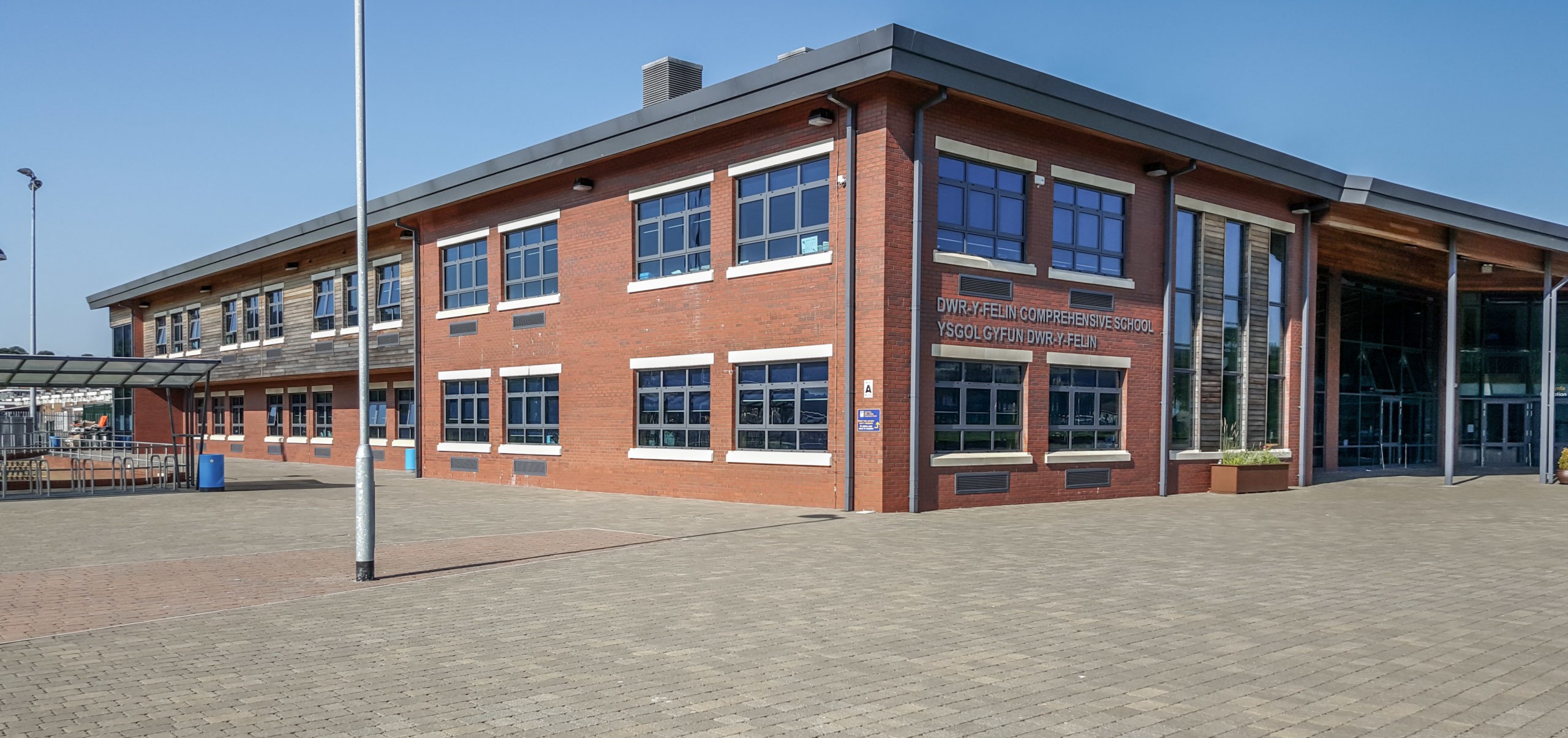 Dŵr y Felin Comprehensive School
