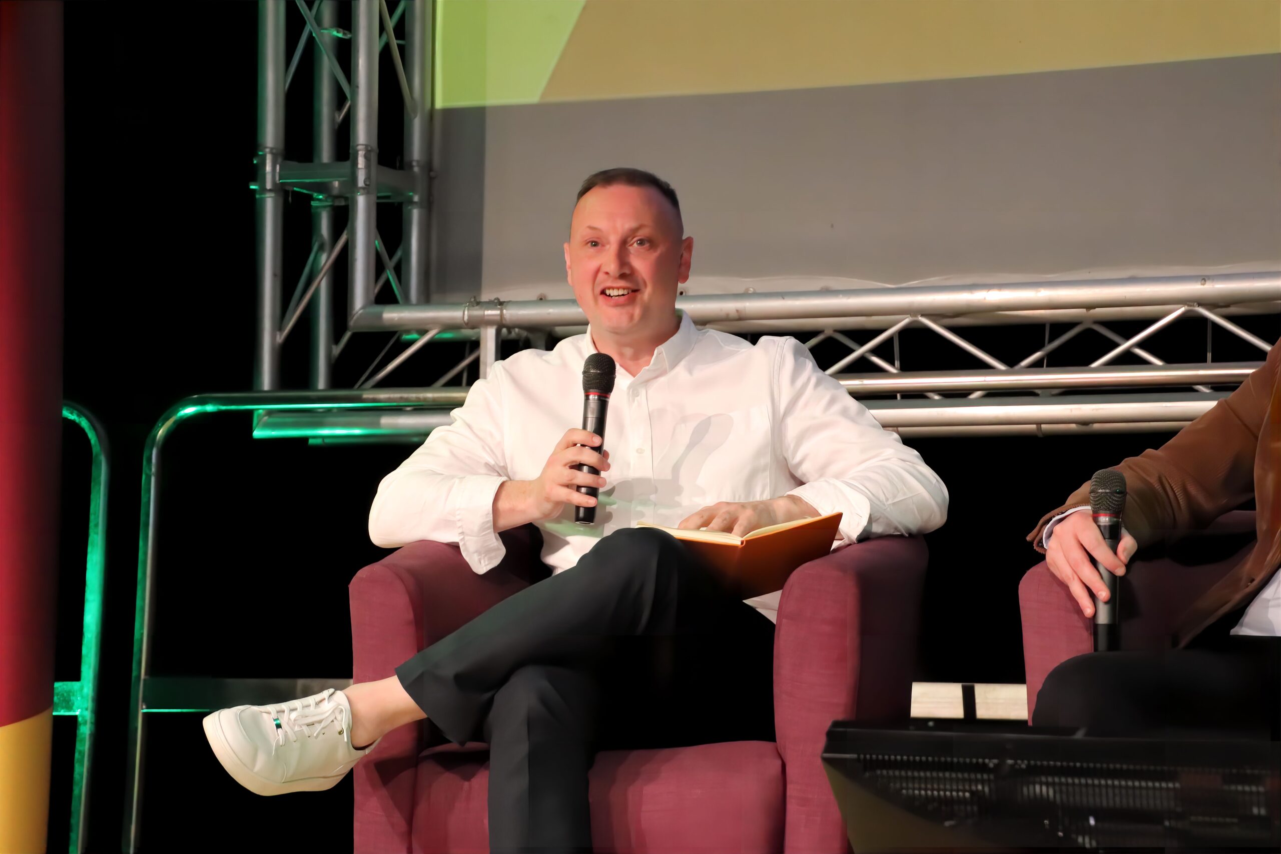 Promoting the Welsh Language: Developing Good Practices