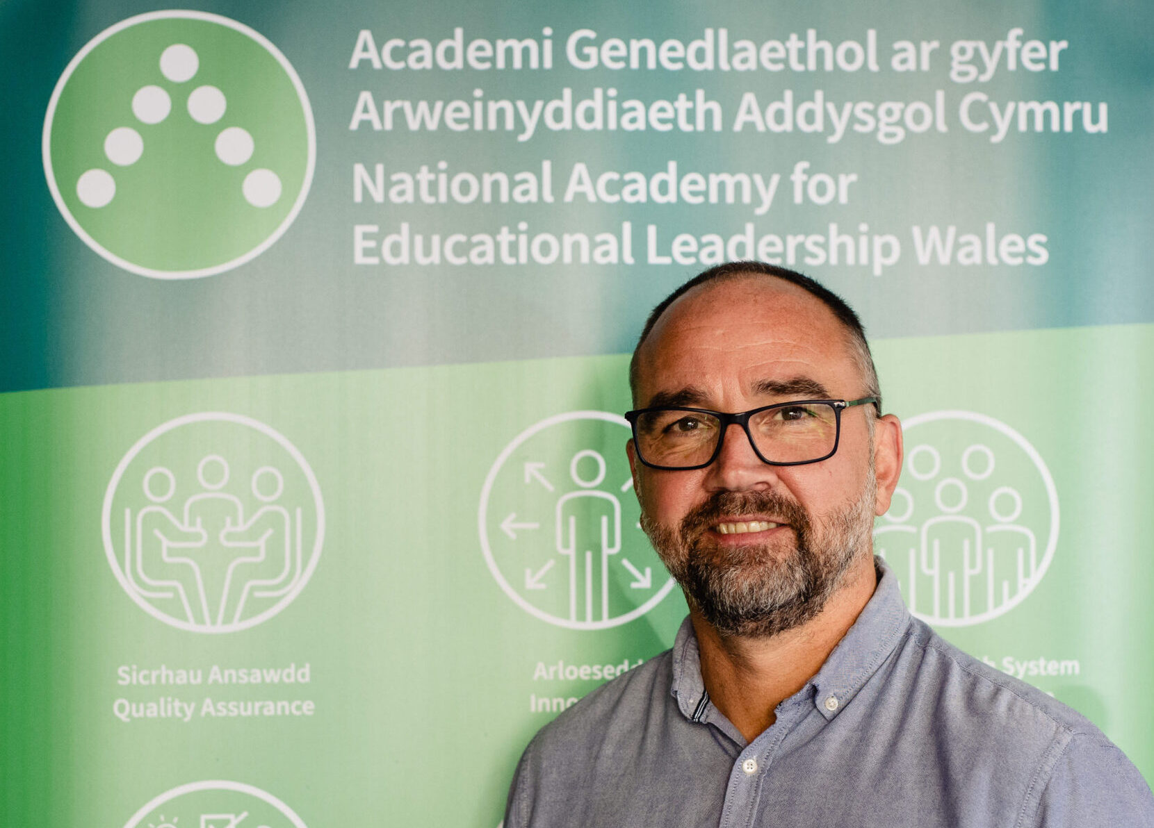 Addysg yng Nghymru: Gall y Dyfodol Fod yn Ddisglair